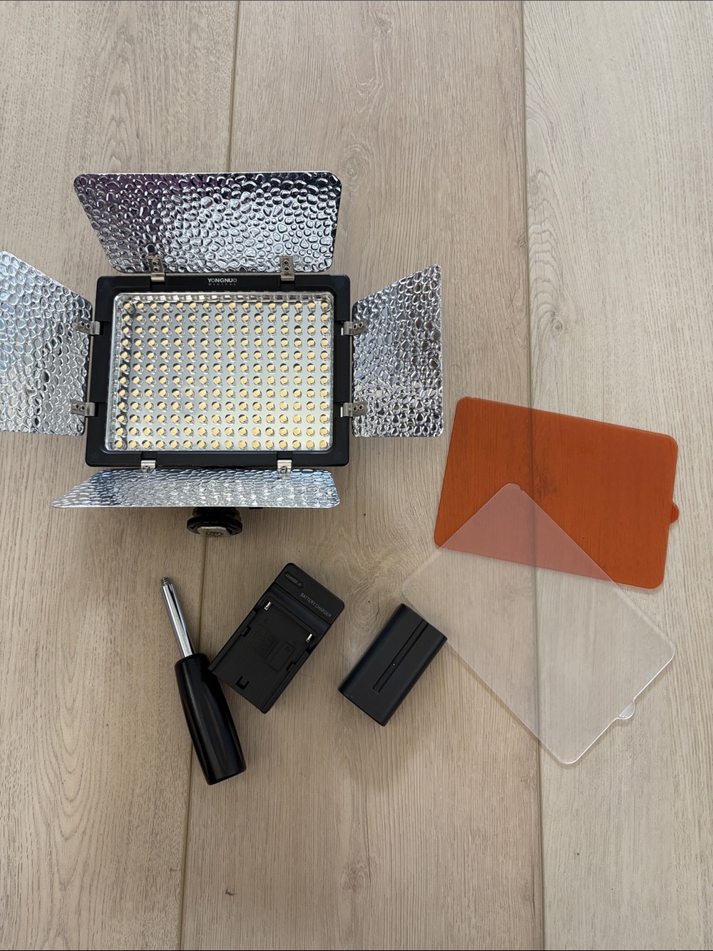 Yongnuo LED Light Panel and Color Filters - Black